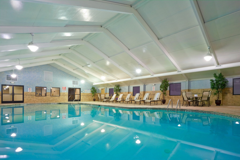 Sport & Beauty 4, Holiday Inn SOUTH PLAINFIELD-PISCATAWAY by IHG, Middlesex
