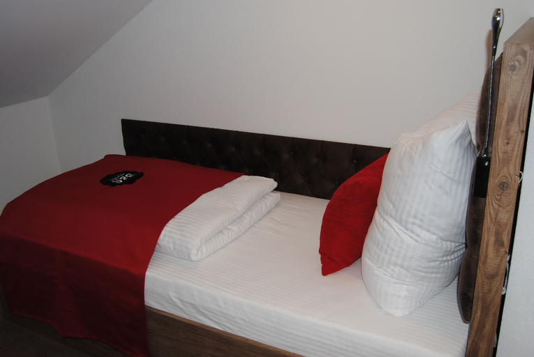 Bedroom 2, B&S Hotel, Neu-Ulm