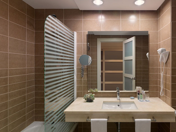 Bathroom 5, H10 Tindaya, Las Palmas