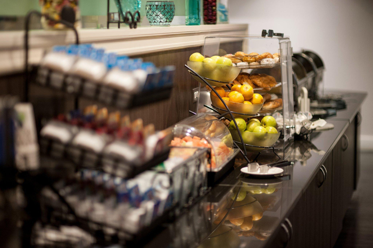 Food & Drinks 5, Holiday Inn-Princeton By IHG, Middlesex