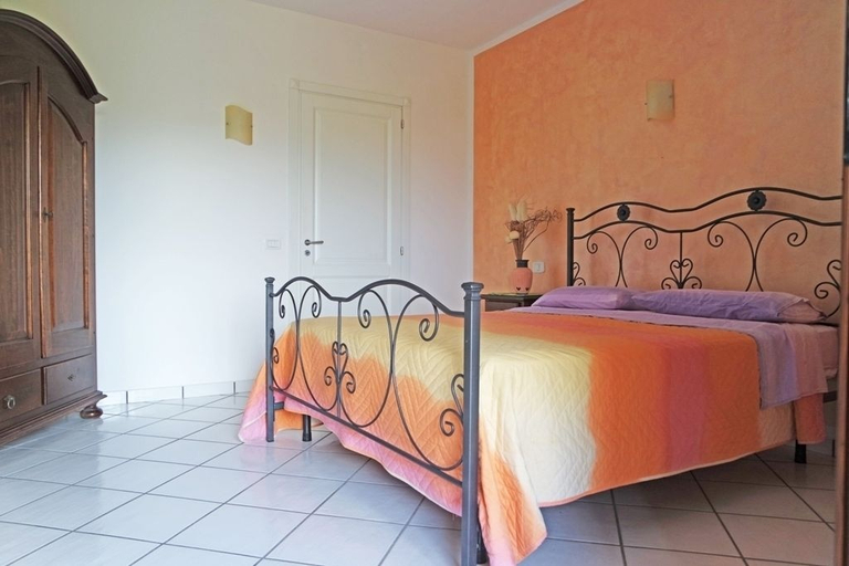 Bedroom 4, Villa Claudia, Salerno