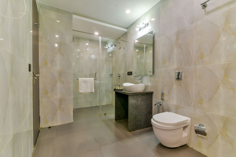 Bathroom 4, Ramatan Resort, North Goa