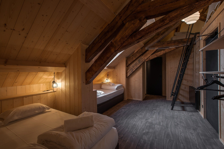 Bedroom 2, Refuge du Montenvers, Haute-Savoie