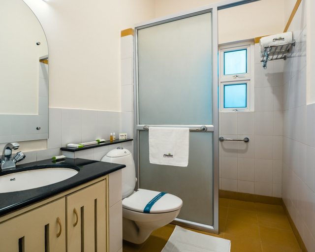 Bathroom 4, Fiestaa Resort n Events Venue, Bangalore