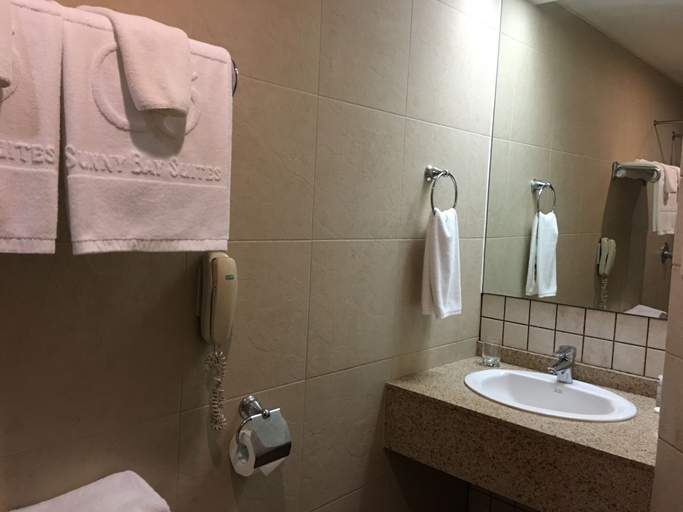 Bathroom 5, Sunny Bay Suites, Manila City