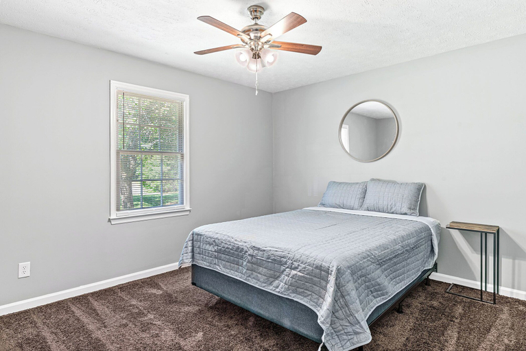 Bedroom 2, Double Dawg Duo, Clarke