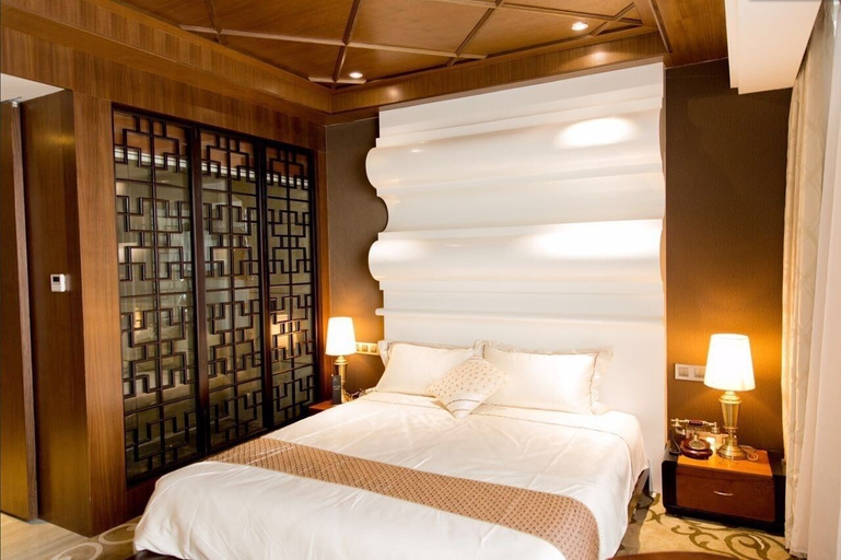 Bedroom 15