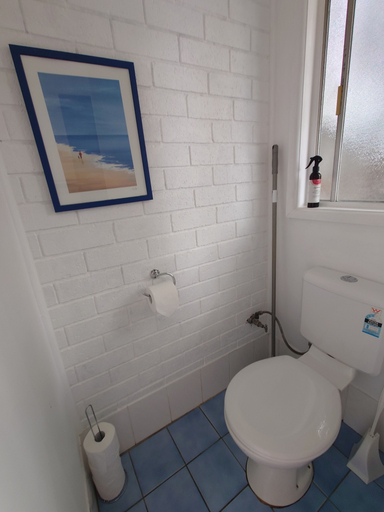 Bathroom 4, Top of the Lake Units, Bega Valley