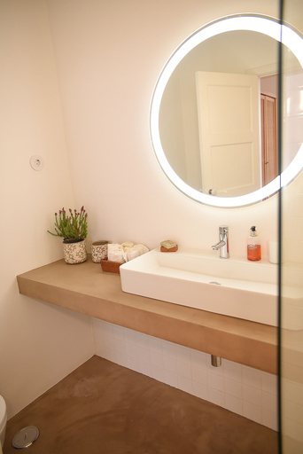 Bathroom, Vumba - The Alembic, Arganil