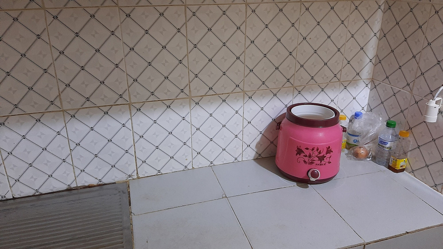 Others 4, Aziz Residence, Dakar