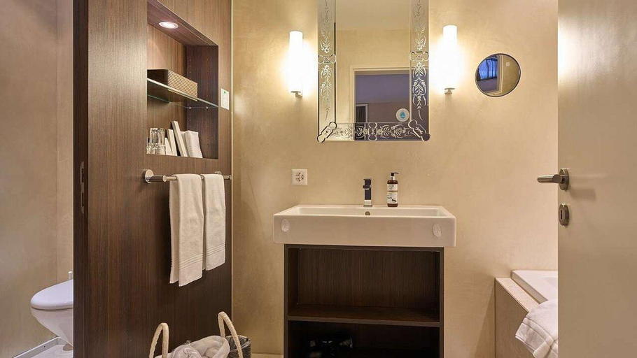 Bedroom 4, Limmathof Baden Hotel & Spa, Baden