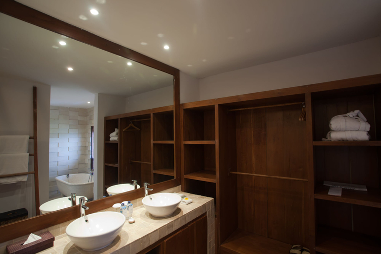 Bathroom 5