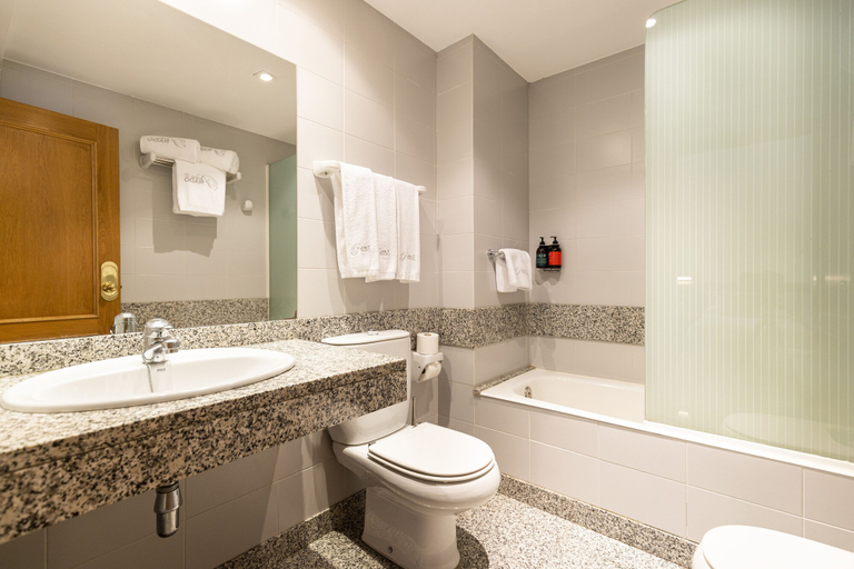 Bathroom 4, Hotel del Prado, Girona