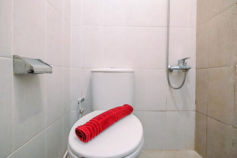 Bedroom 2, Best Deal and Homey 2BR Royal Heights Apartment By Travelio, Bogor