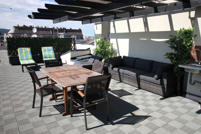 Others 5, Budapest Easy Flat - Penthouse Basilica, Budapesti