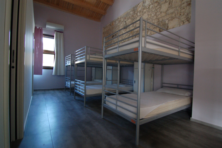 Bedroom 4, LoL Hostel Siracusa, Syracuse