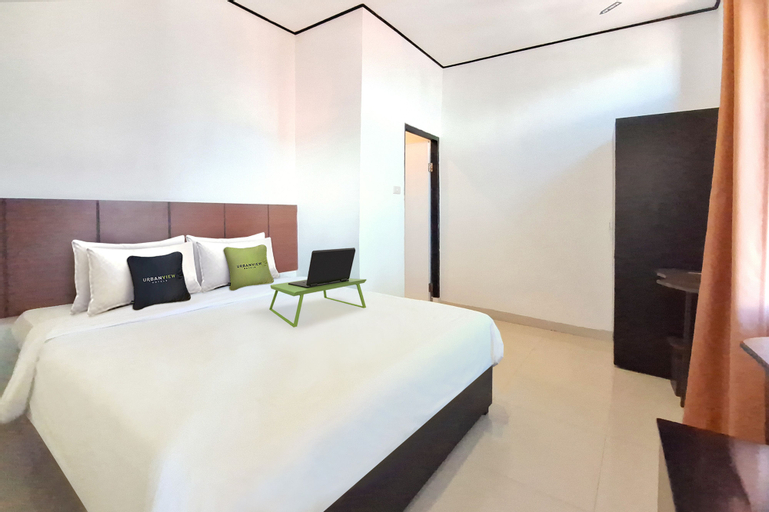 Bedroom 2, Urbanview lovetel Near Jalan Sudirman, Padang