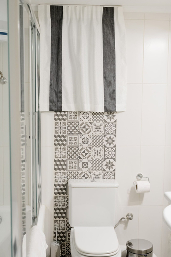 Bathroom 2, Best House Psila Alonia Sq. Luxury Patra, West Greece