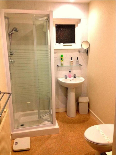 Bathroom 3, Buttonboss Lodge, Perthshire and Kinross