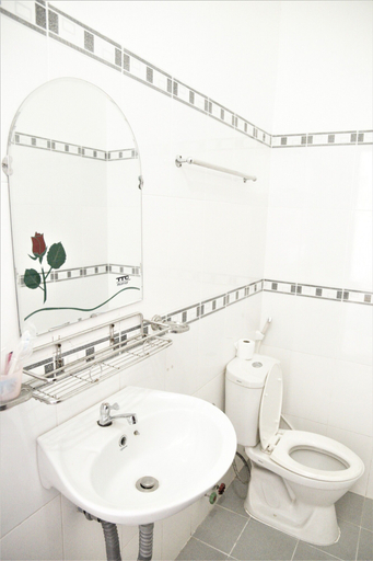 Bathroom 5, Minh Hung Hotel, Phan Thiết