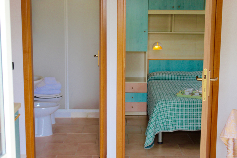 Bathroom 4, Villaggio Turistico Defensola, Foggia
