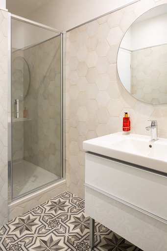 Bathroom 3, Appart'hôtel & Suites by Maison Montgrand - Vieux Port., Bouches-du-Rhône