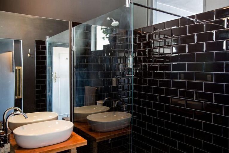Bathroom, On Kloof, City of Cape Town