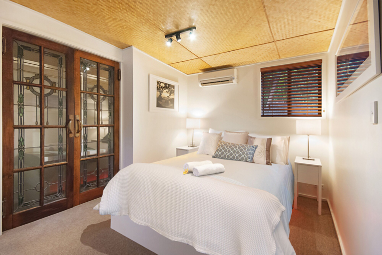 Bedroom, Gecko Shed, Byron