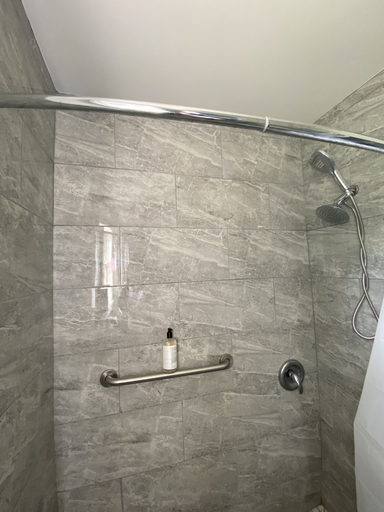 Bathroom 4, Akeem's  guest house, Montgomery