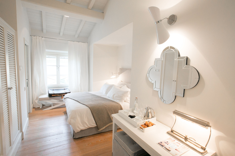 Bedroom 4, Hall, Florence