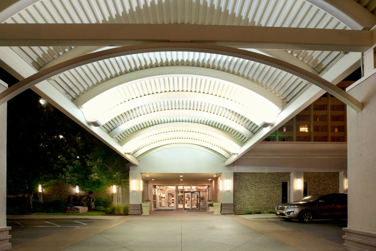Exterior & Views 2, Holiday Inn SIOUX FALLS-CITY CENTRE by IHG, Minnehaha
