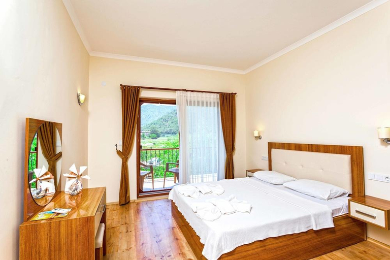 Bedroom 2, Adrasan Deniz Hotel, Kumluca
