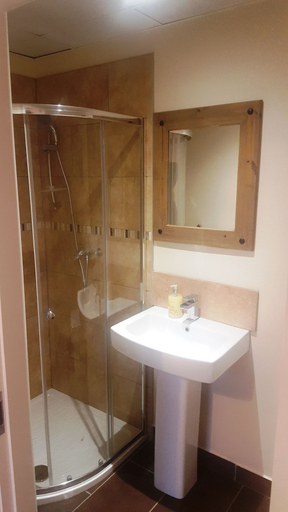 Bathroom 3, Premier Lodge, Wolverhampton