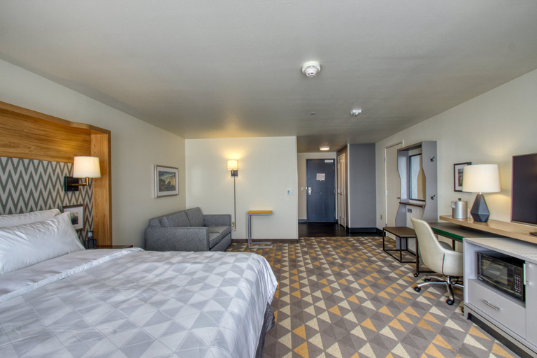 Bedroom 5, Holiday Inn APPLETON by IHG, Outagamie