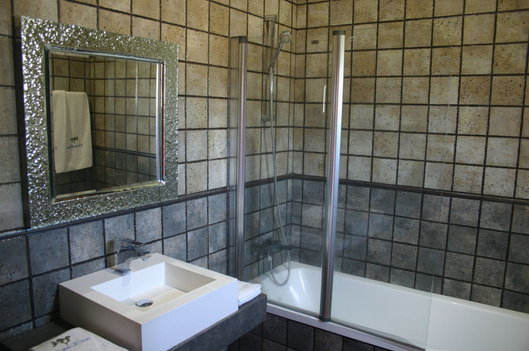 Bathroom, Monte das Faias, Grândola
