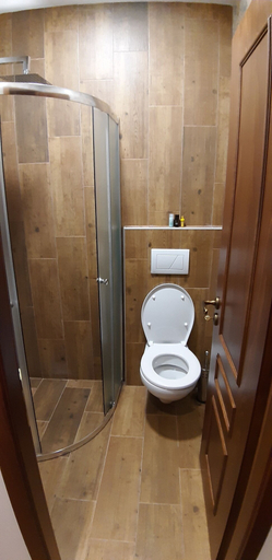 Bathroom 3, 4 Rooms Hotel, Gjirokastrës