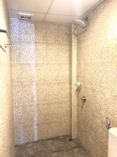 Bathroom 3, The Green Plaza Hotel , Ko Samui