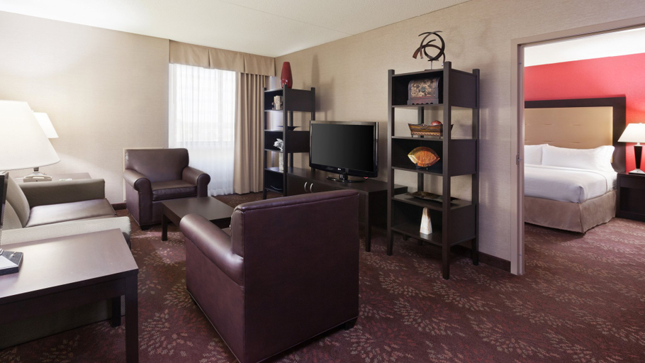 Bedroom 5, Holiday Inn CINCINNATI AIRPORT by IHG, Boone