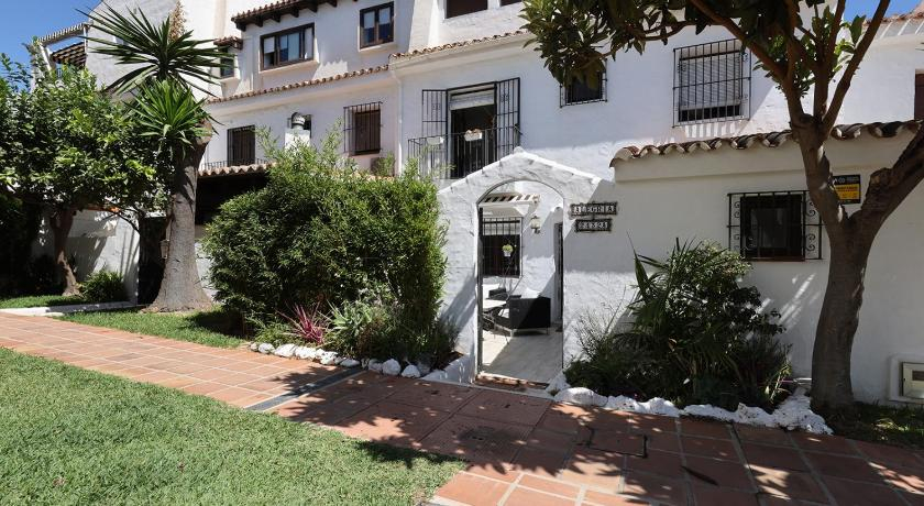 Casa Alegria - Family home 1 km from Marbella Center, Málaga