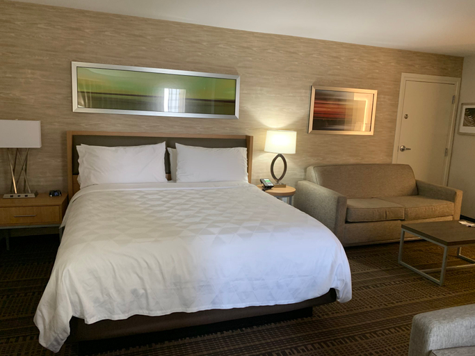 Bedroom 3, Holiday Inn DIAMOND BAR - POMONA by IHG, Los Angeles