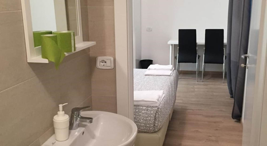 Bathroom 5, Elite Loreto Milano, Milano