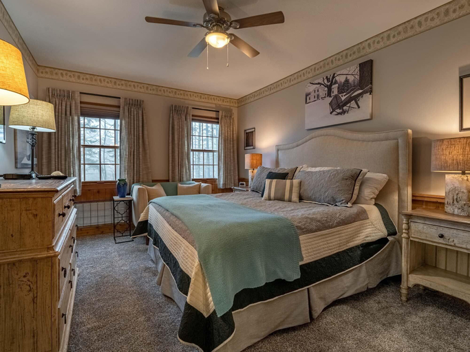 Bedroom 3, 2 Br: Whistlepunk 28, Pocahontas
