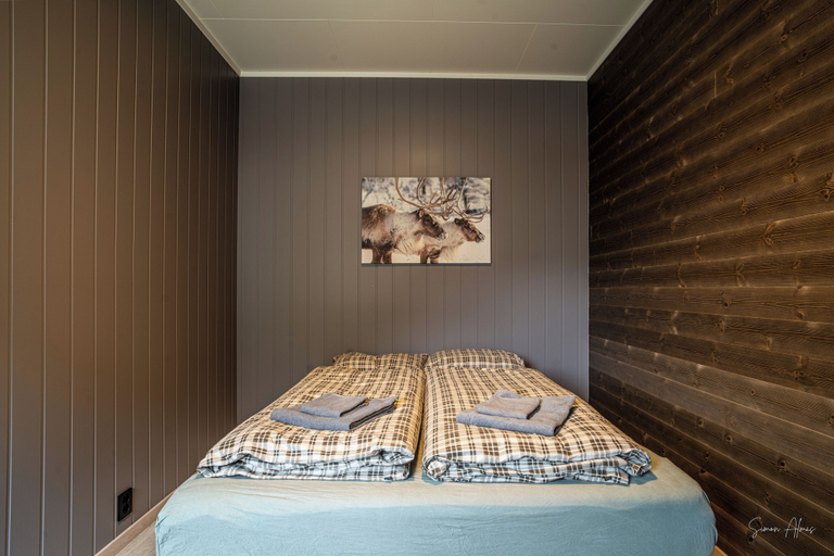 Bedroom 4, Alpan Apartments, Kåfjord