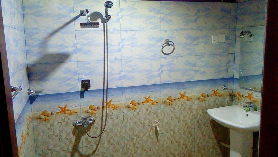 Bathroom amenities, Villa Peacock, Hikkaduwa