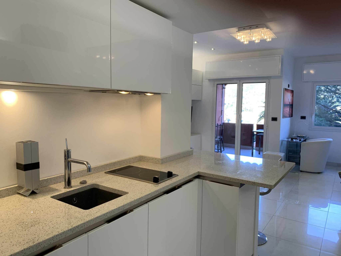 Private kitchen 5, Eurotel 416, Genova