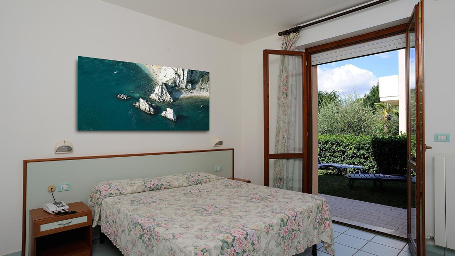 Bedroom 3, Centro Vacanze De Angelis, Ancona