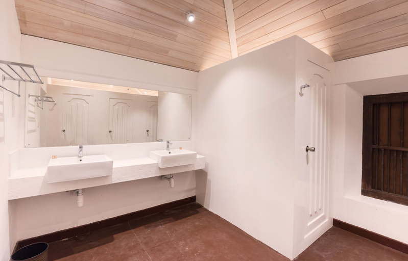 Bathroom 4, Hotel J Unawatuna, Habaraduwa