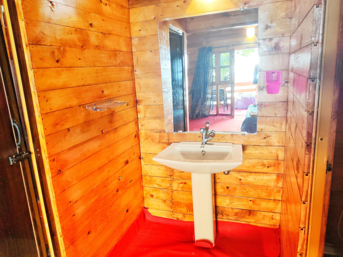 Bathroom 4, Cafe Blue Hotel, South Goa