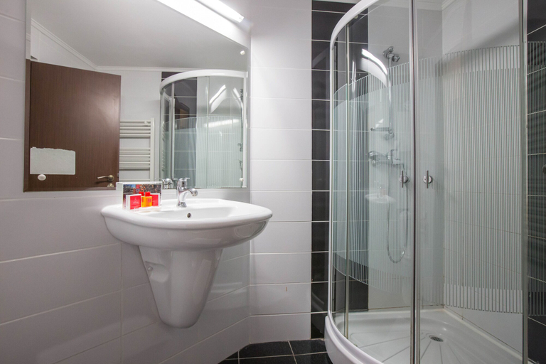 Bathroom 5, Afrodita Resort & SPA, Baile Herculane