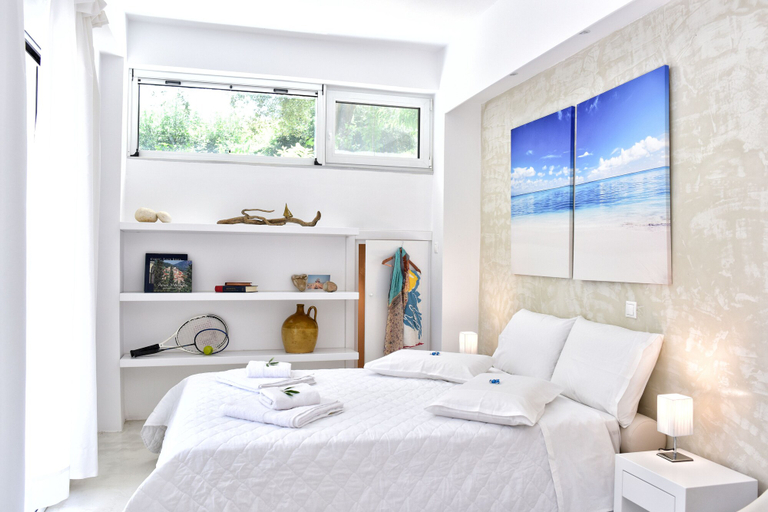 Bedroom 2, Mavres Luxury Studio, Ionian Islands